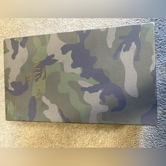 Valentino Garavani MESH FABRIC CAMOUFLAGE ROCKRUNNER SNEAKER in black/stone 42 - Picture 7 of 8